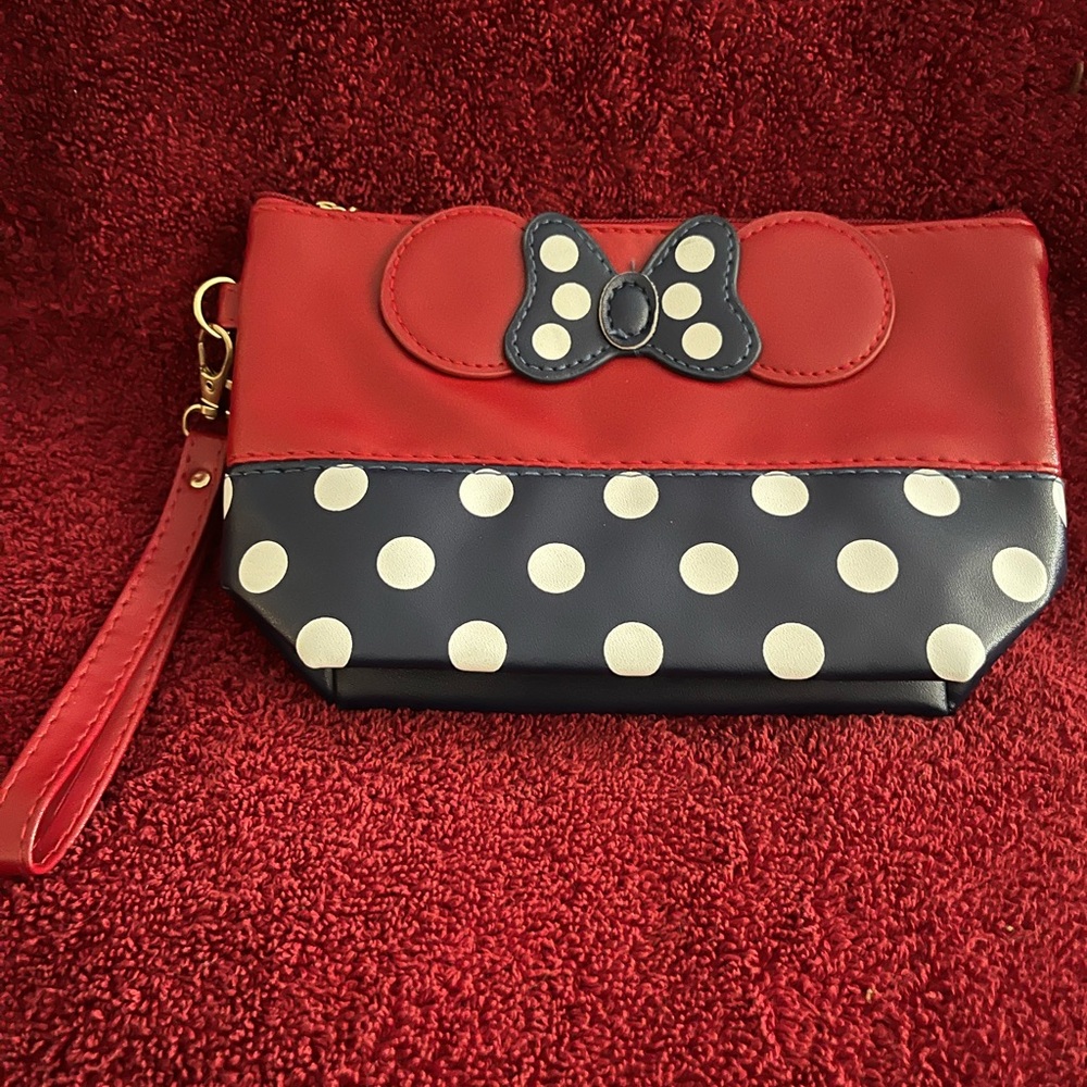 NWOT Disney Minnie Mouse Wristlette